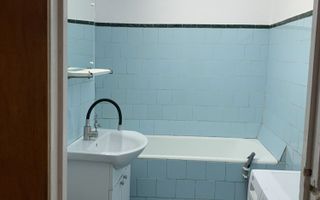 Inchiriez apartament doua camere - Poză 3