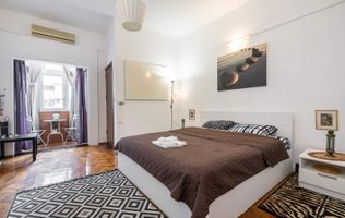 Vânzare garsonieră renovată, 32 mp, etaj 1 – Calea Victoriei