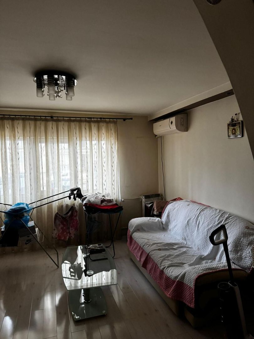 Apartament cu 3 camere , str. Bozieni - Poză 32