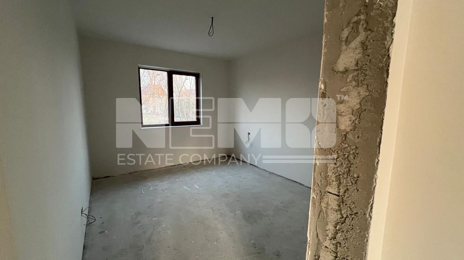 Case Semifinisate | Cu Garaj și curte - Poză 6