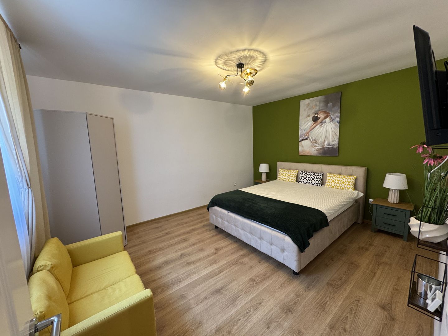 Apartament cu 2 camere la casa in Blumana, str De Mijloc - Poză 1