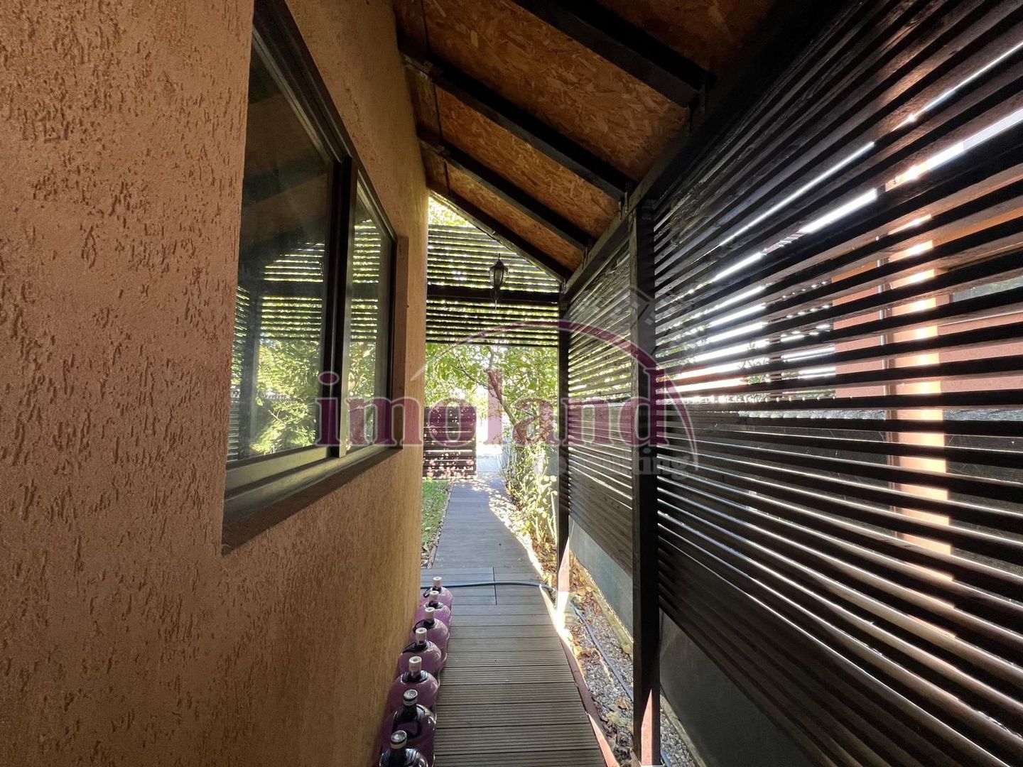 Casa cu garaj si curte - Balotesti - Poză 15