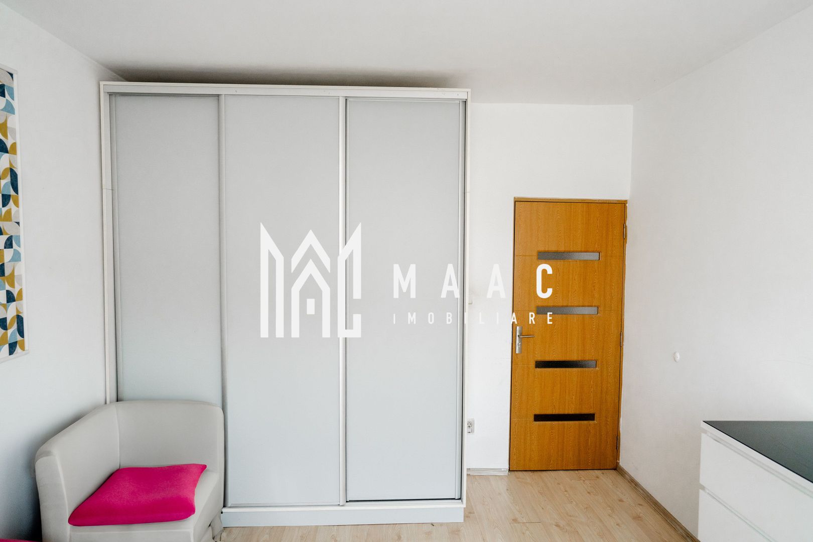 Apartament 3 camere | Etaj 1 | 2 Balcoane | Selimbar - Poză 5
