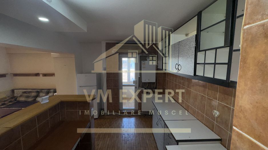 APARTAMENT 3 CAMERE ETAJ 7/8 LIFT 109MP CAMPULUNG - Poză 4