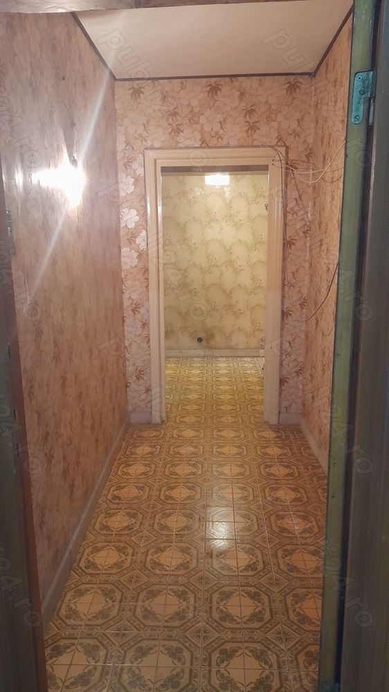 De vanzare ap 4 camere decomandat blv.Dacia - Poză 1