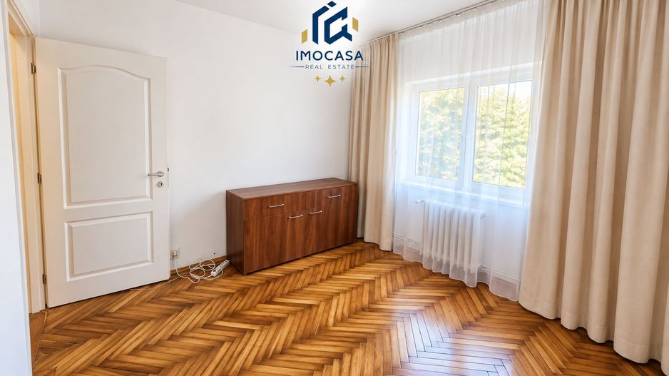 De inchiriat Apartament 4 camere, etaj 2, loc de parcare, Vlaicu, Arad - Poză 3
