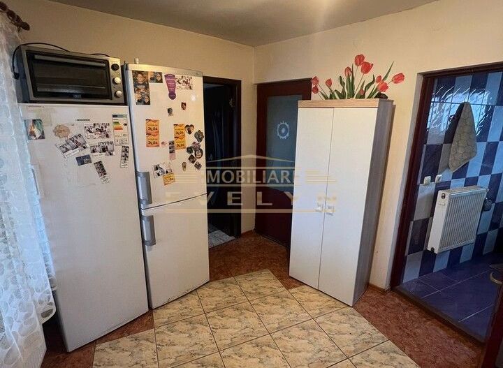 Casa + teren de vanzare in Zaicesti la strada principala, pret 75000 euro negociabil! - Poză 11