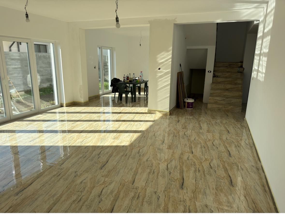 Casa de familie in zona rezidentiala - Poză 4