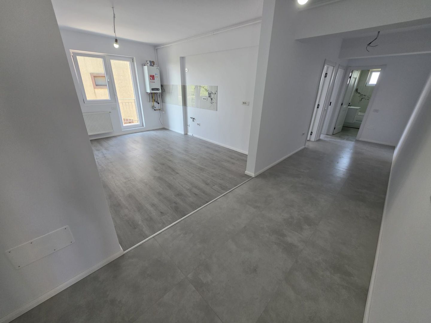 AP. 3 CAMERE- CEL MAI MIC PRET, BLOC NOU, TVA INCLUS, COMISION 0% - Poză 1