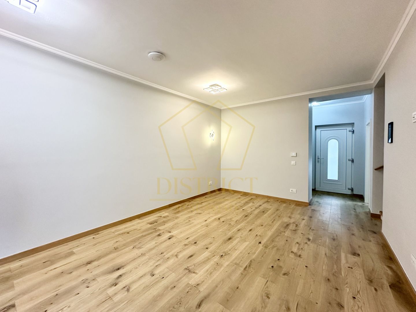 Case insiruite cu 4 si 5 camere | Sacalaz - Poză 2