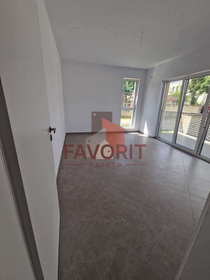 Disponibil imediat. Decomandat. Pozitie excelenta - Poză 1