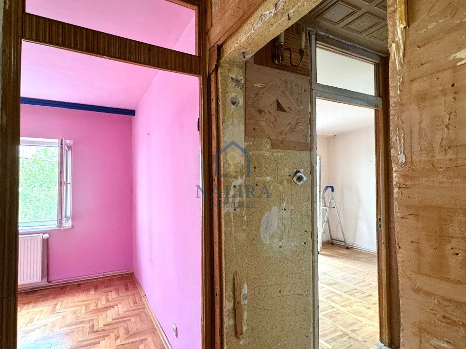 De vanzare apartament cu 3 camere decomandate etaj 3/4 Petru Rares - Poză 6