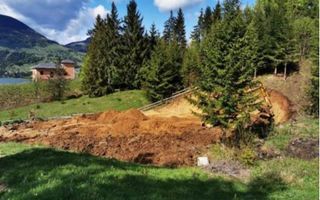 Teren intravilan 1100mp-panorama spre lac-Colibita - Poză 4