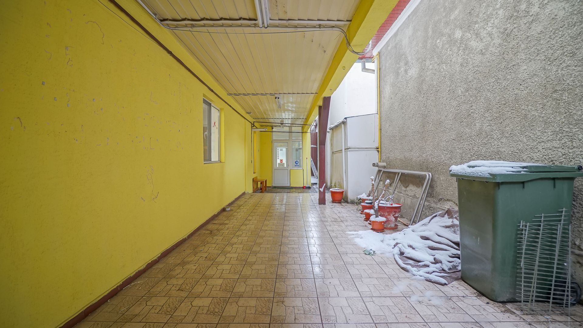 Spatiu Comercial modern 200mp, vad pietonal si auto, Bartolomeu - Poză 25