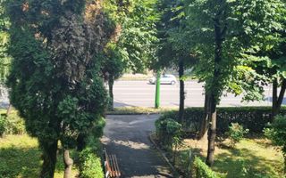 Apartament 3 camere semidecomandat ,etaj 1 - zona Vlahuta. - Poză 6