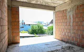 Casa la rosu de vanzare I Moderna I Zona Centrala - Ploiesti - Poză 17