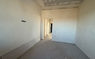 Casa 3 Dormitoare/Garaj/Terasa cu Teren Generos de  650MP - Poză 9
