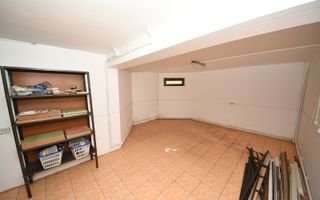 Vila spatioasa, constructie solida, zona micro 17 – Galati - Poză 22