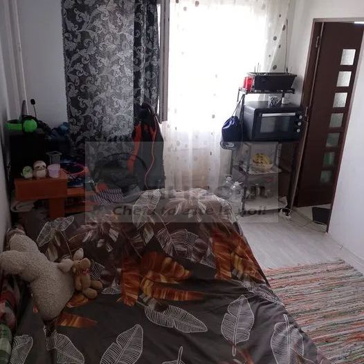 Garsonieră Păcurari – etaj 3, lift , renovată complet 55.000 € - Poză 2