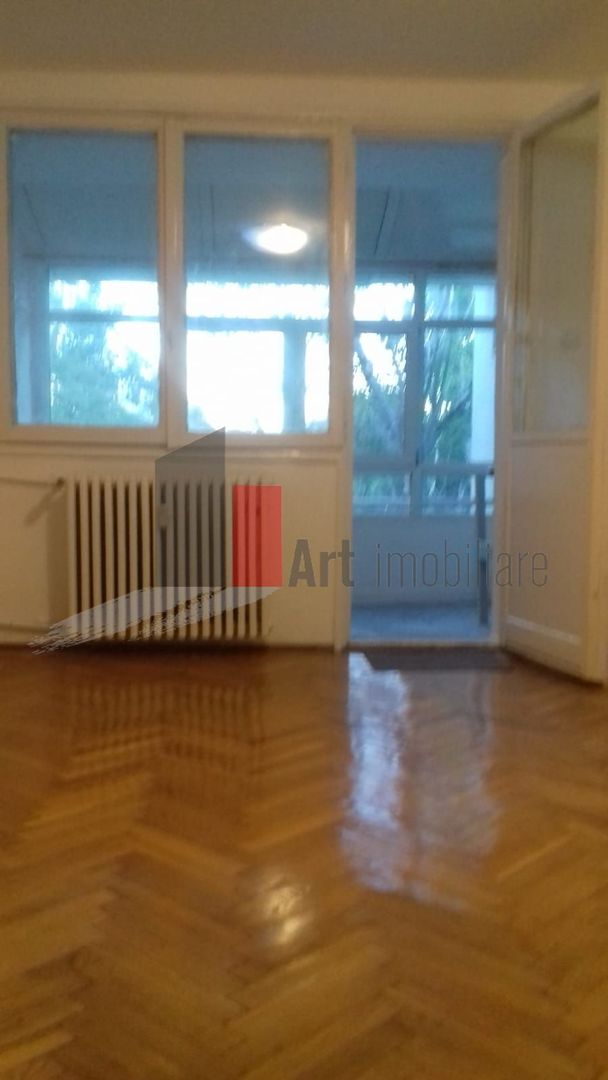 3 camere Grivitei - Poză 1