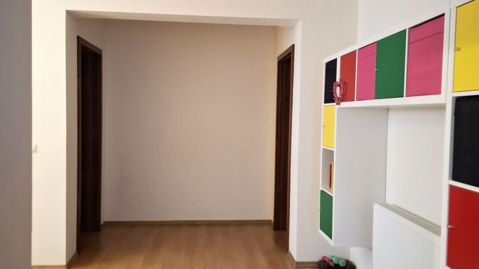 Casa P+1E+M, cu 5 camere, Cocosesti - Poză 16