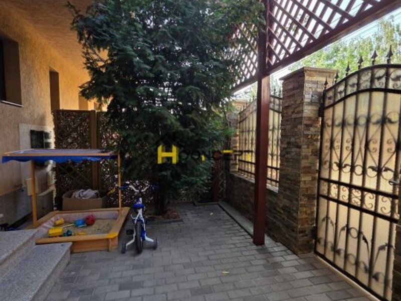 Casa moderna mobilata utilata metrou Dimitrie Leonida - Poză 26