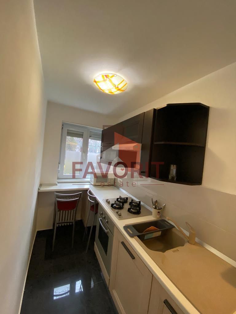 2 camere | zona centrala | mobilat | loc de parcare | centrala proprie - Poză 5