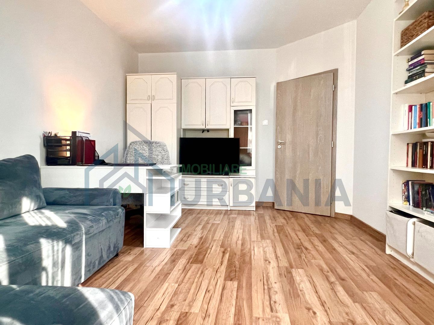 Apartament 2 camere, decomandat, 41,82 mp util + balcon 4,38 mp, loc parcare, str. Dealul Zorilor, zona Complex Eos, Rediu - Poză 2