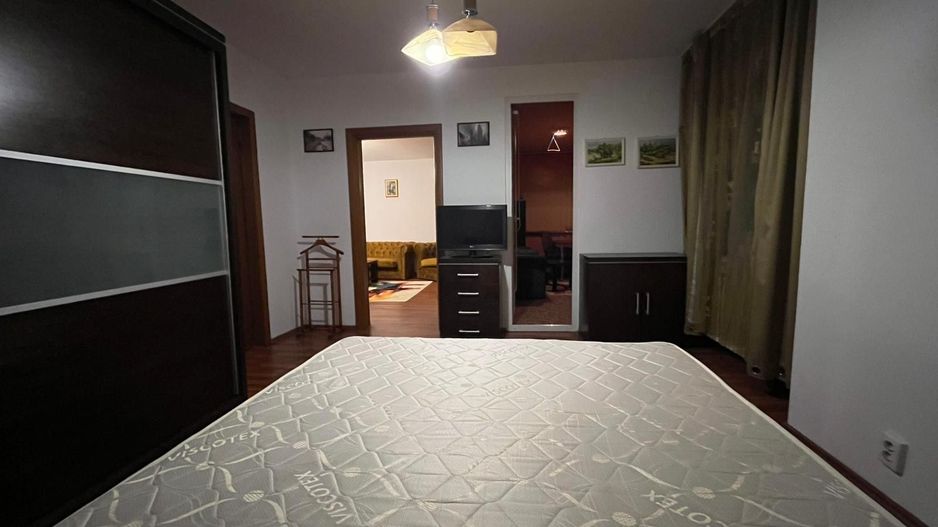 Apartament excelent cu 3 camere, Vatra Luminoasa - Poză 11