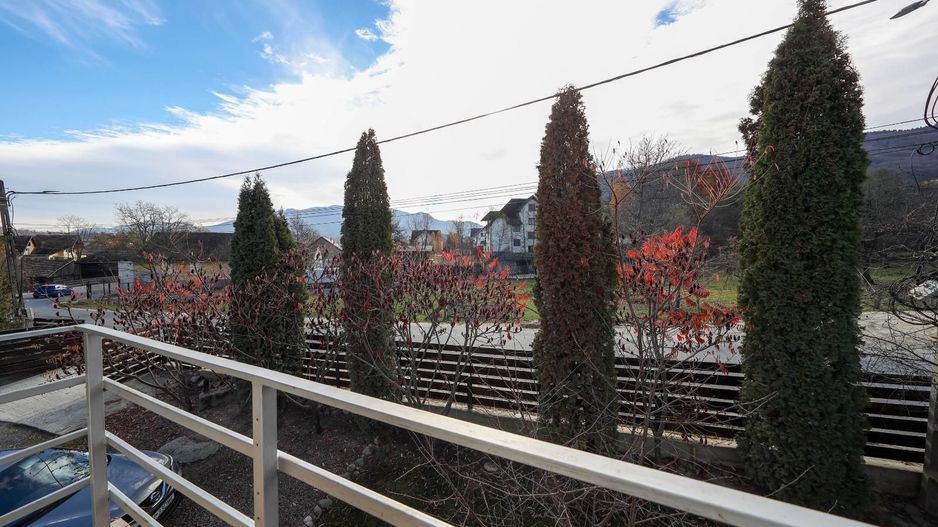 Vilă spațioasă de vânzare în Predeluț, Bran | 2000mp - Poză 40