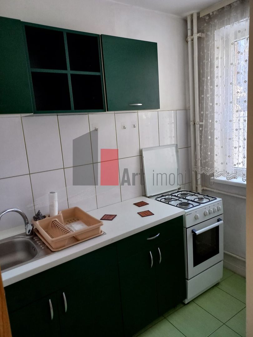 Garsoniera Drumul taberei mobilata si utilata - Poză 4