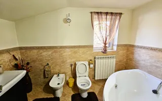 Casa 6 camere, mobilata, utilata, 1700 mp teren, langa padure - Poză 21