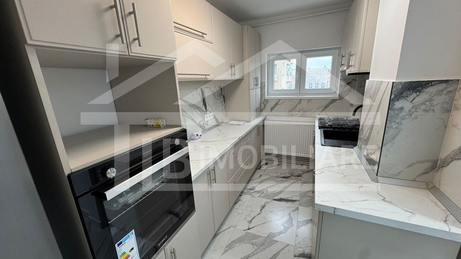 Apartament cu 2 camere, 50mp, decomandat, Zona Centrala - Poză 1