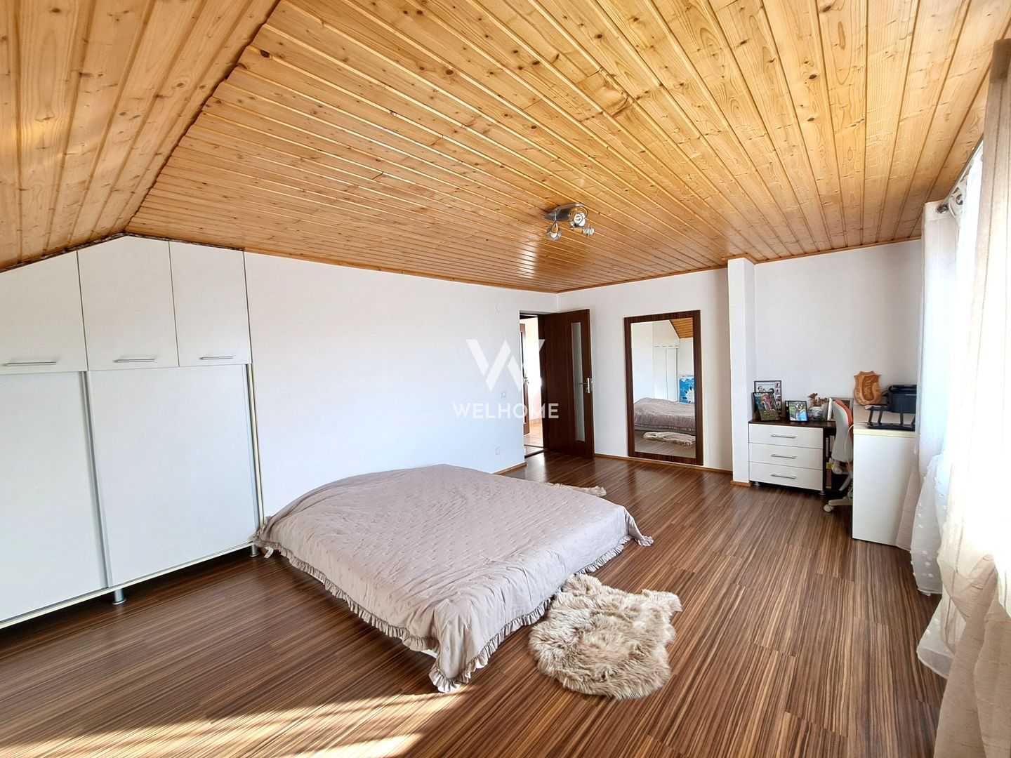 Casa spatioasa si utila,  5 camere, garaj, pivnita  - Sibiu - Poză 13