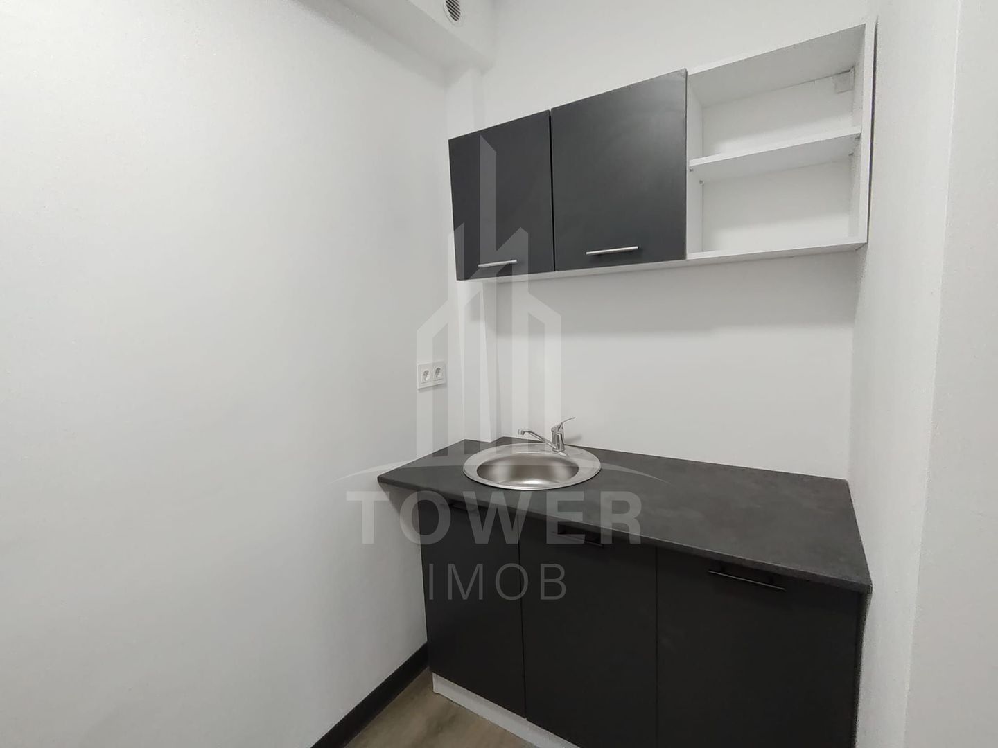 Garsoniera complect renovata - Poză 5