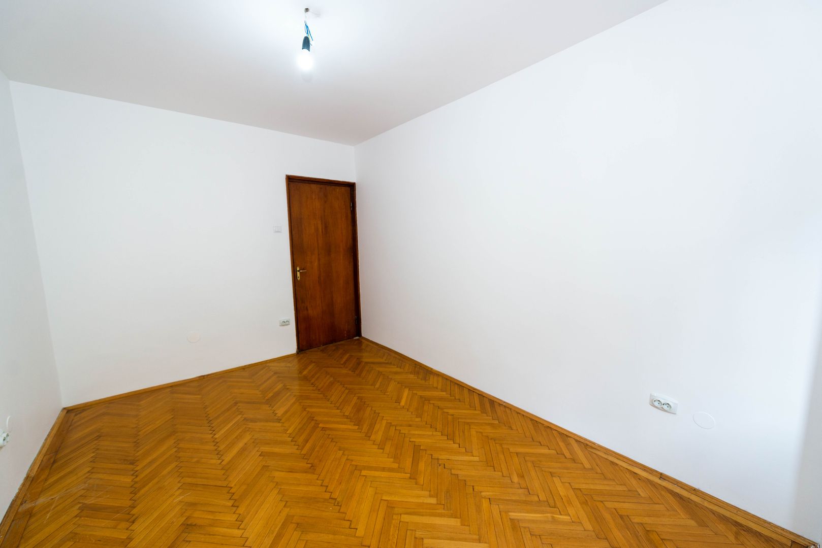 Apartament 3 camere decomandat, 88 mp, an 1982, Piata 1 Mai, Victoriei - Poză 13