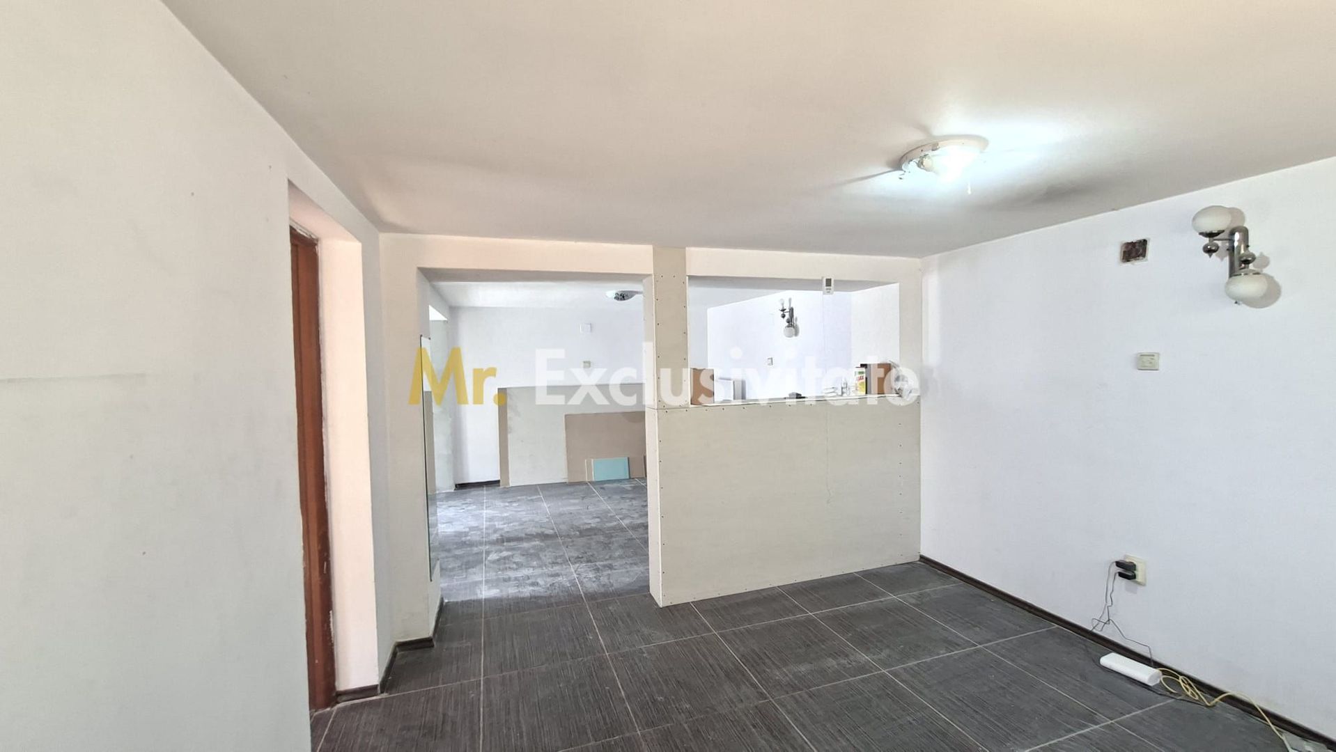 Vanzare Casa P+1E Bananai-Prundu teren 1363 mp - Poză 5