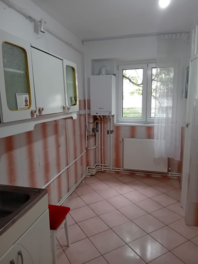 Apartament 3 camere decomandat 68 mp Galati zona IREG - Poză 7