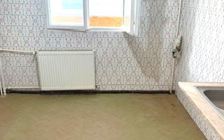 Vanzare Apartament 3 Camere Calea Vitan Bloc Solid 1987 5 Min Metrou Mihai Bravu - Poză 4