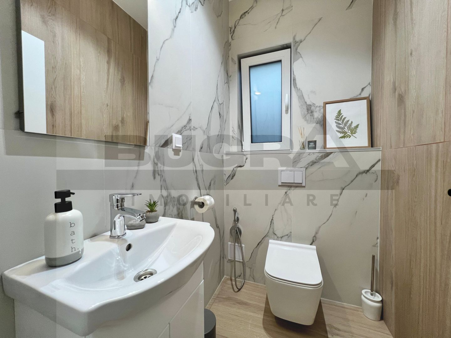 Casa individuala, 100mp utili, 350 curte, zona OMV - Poză 13