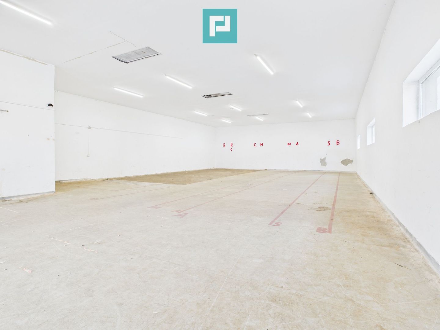 Spațiu industrial de 245 mp - Poză 1