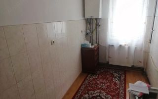 Apartament 2 camere, decomandat, zona Minerva, centrală proprie. - Poză 3