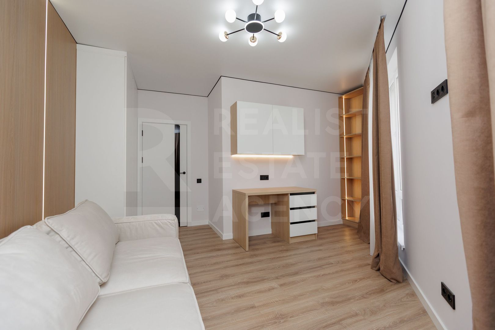 Vânzare, apartament, 2 dormitoare+living, str. Ioana Radu, Buiucani - Poză 6