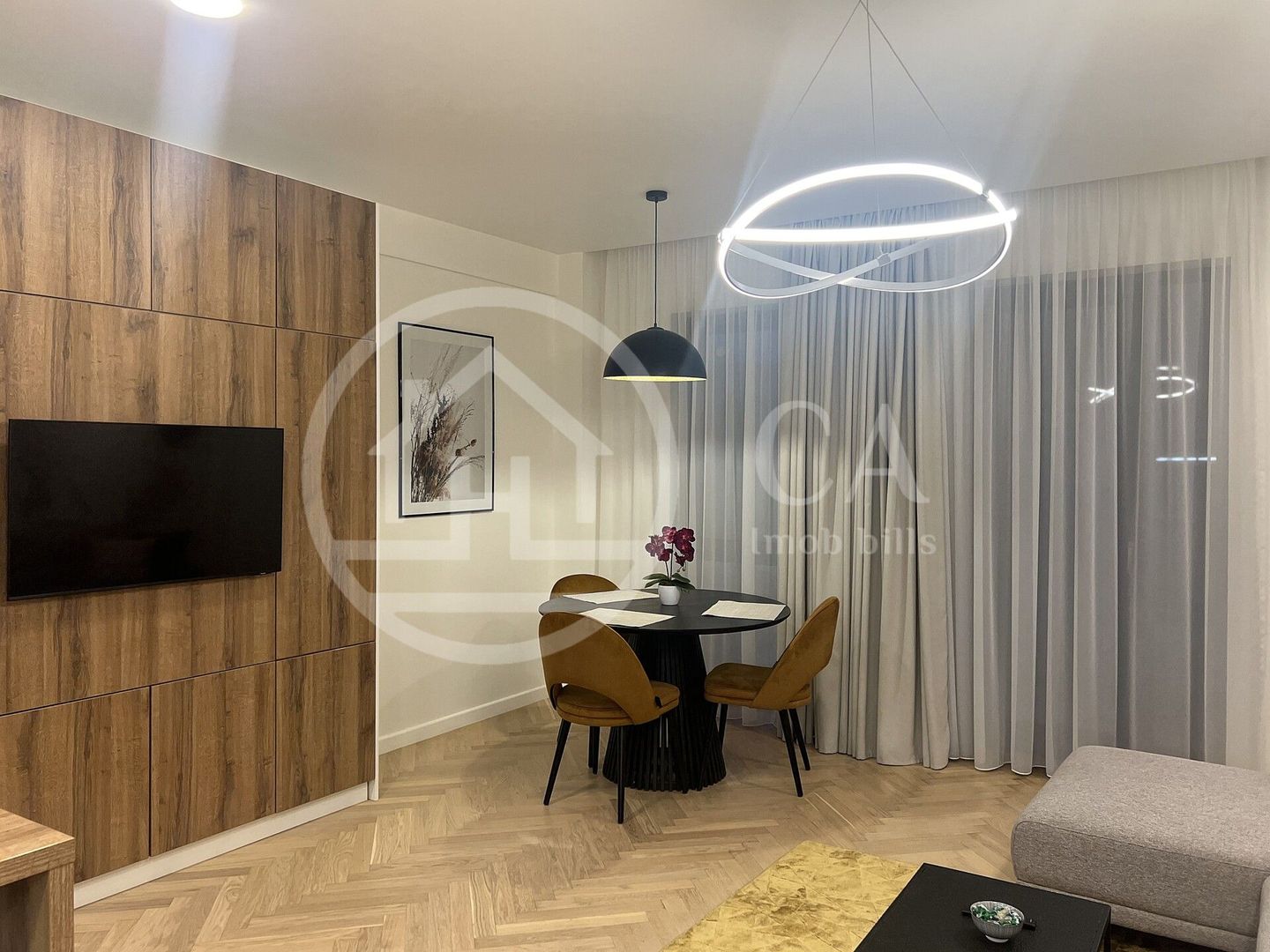 Apartament cu 2 camere de vanzare zona Republicii Oradea - Poză 3