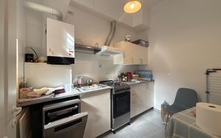 Apartament cochet vila edificata in perioada interbelica - Poză 10