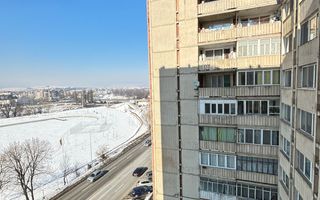 Apartament 3 camere decomandat 67,8 m² zona garii - Poză 8