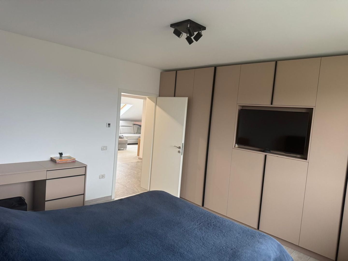 Apartament cu 3 camere in bloc nou - Poză 7