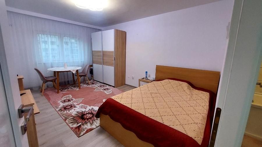 BRASADAS iNCHIRIAZA Garsoniera Mihai Bravu luminoasa vedere stradala - Poză 3