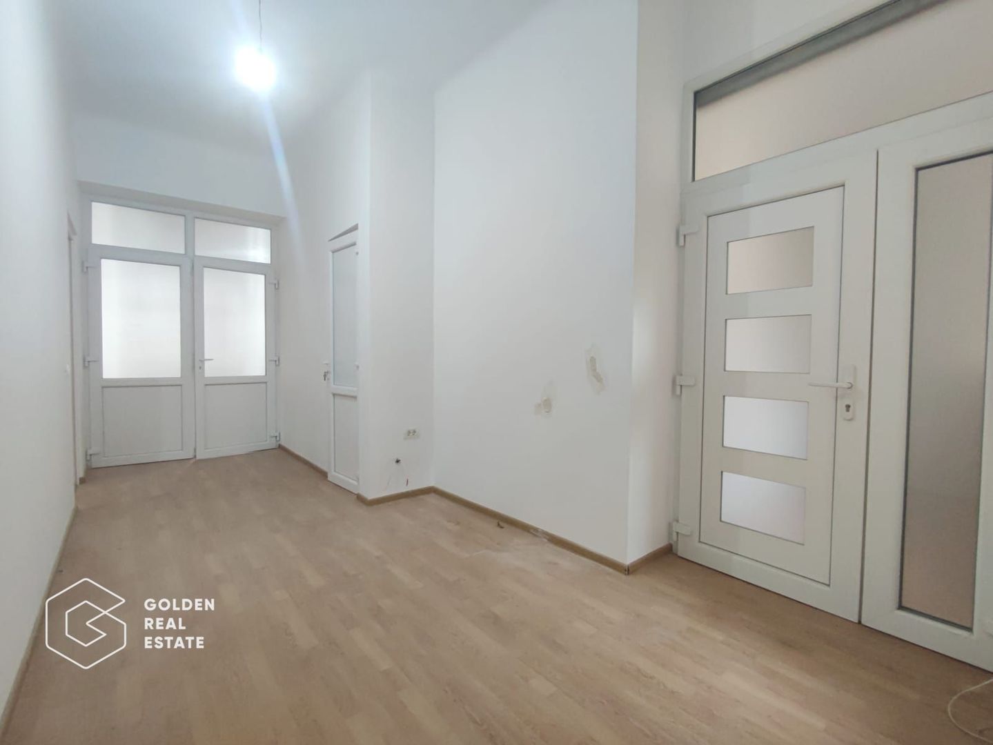 Apartament in centrul Timisoarei, vedere spre Bega, etajul 1 - Poză 4