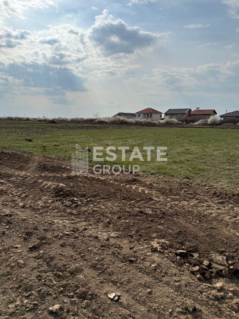 Mosnita Noua, front stradal 22 ml - Poză 3